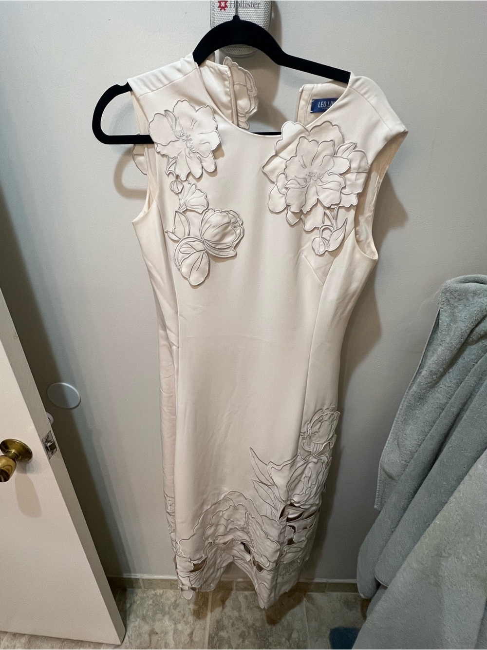 Cleo Appliqué Sleeveless Midi Dress - Vanilla - Picture 6 of 11